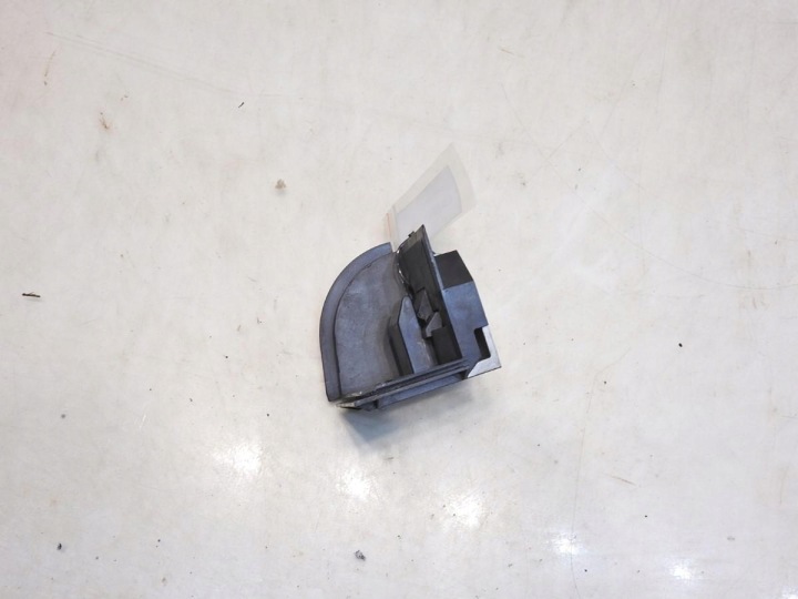 POIGNÉE FIXATION RIDEAUX DROIT ARRIÈRE BMW E61 7160590