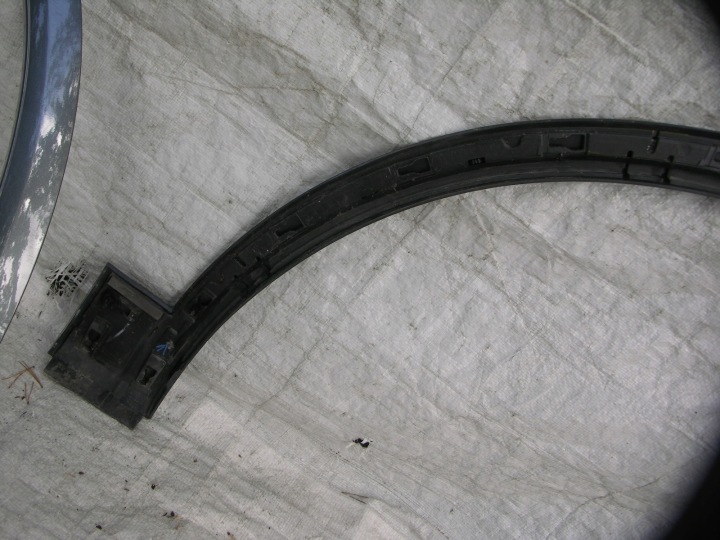 AUDI Q5 S-LINE LIFT 20 MOULURE SUR AILE AVANT GAUCHE ROUES LZ7S