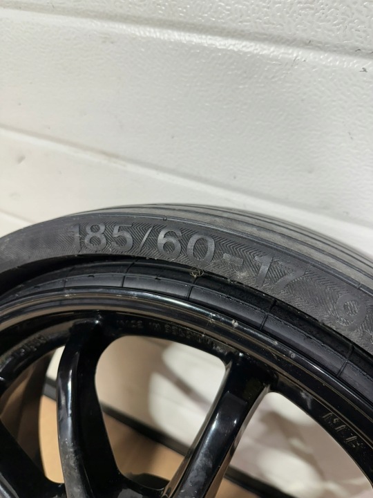 KOLO RÉSERVE RÉGLAGE PNEU DE SECOURS MERCEDES SL R230, W230, 185/60/17
