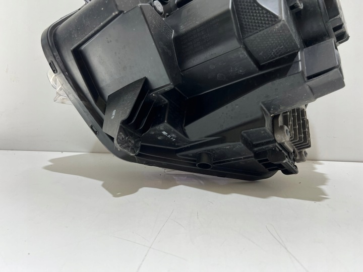 PHARE DROITE AVANT AVANT COMPLET LED KIA NIRO II 92102-AT BONNES CONDITIONS