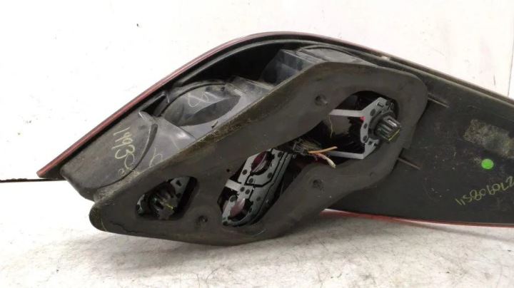 PHARE GAUCHE ARRIÈRE MERCEDES-BENZ R (W251, V251) A2518201564 2.99L DIESEL