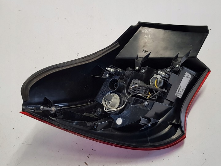 PHARE DROIT ARRIÈRE OPEL ASTRA J GTC