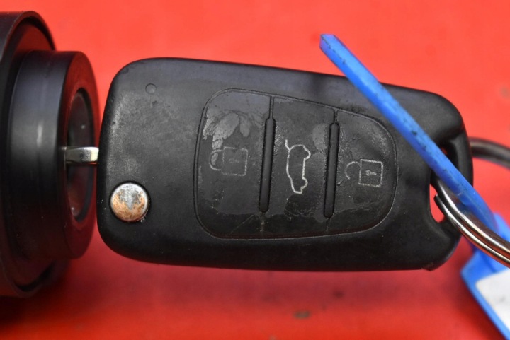 CONTACTEUR D'ALLUMAGE CLÉ ZDC2 HYUNDAI I30 2 II GD 1.4 16V 100 KM 12-15