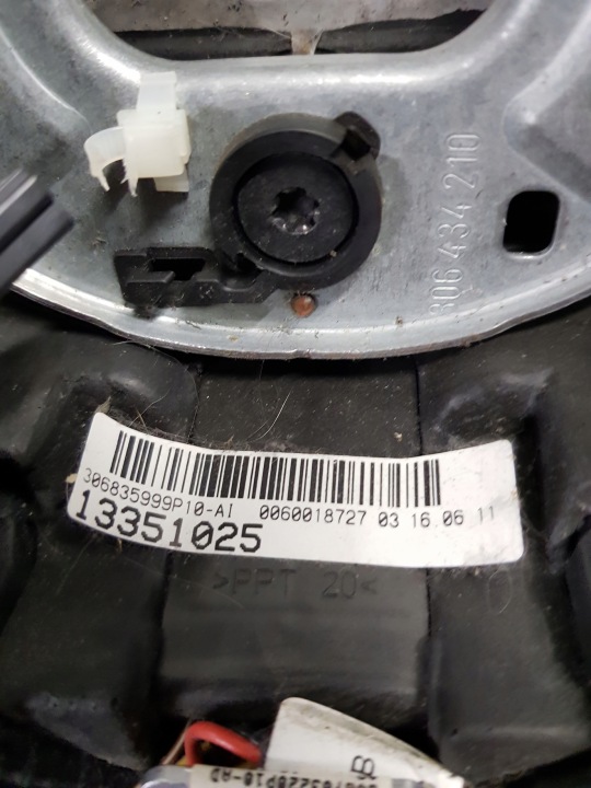 VOLANT COMMUTATEUR OPEL MERIVA B