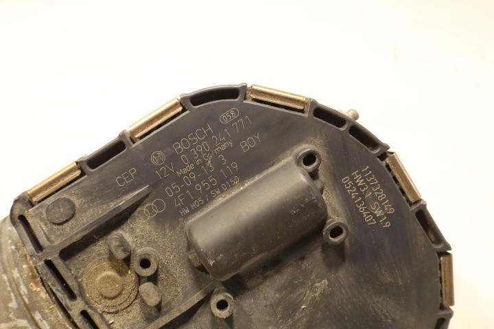 PETIT MOTEUR ESSUIE-GLACES AVANT AUDI A6 C6 0390241771