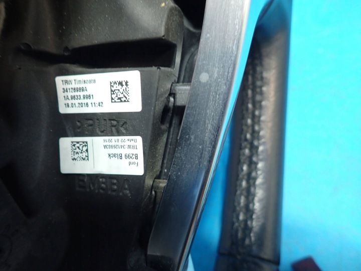 FORD FIESTA MK7 LIFT 2013-17R. VOLANT CUIR