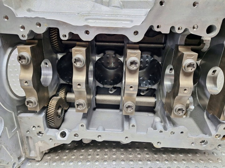 BLOC MOTEUR PT204 PBH4P3-6015-ED JAGUAR XE XJ VELAR RANGE LAND ROVER 2.0 T