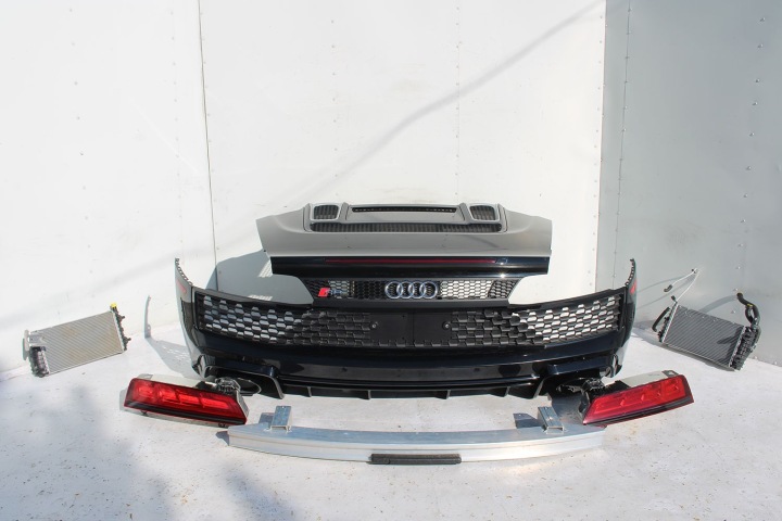 AUDI R8 II 4S PARE-CHOCS COUVERCLES DE COFFRE COUVERCLES DE COFFRE MATRIX LAM