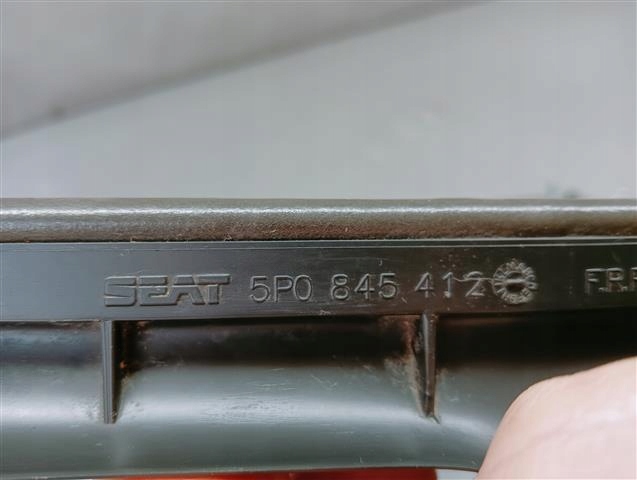 VITRE CARROSSERIE DROITE 5P0845412 ALTEA 11R 13R
