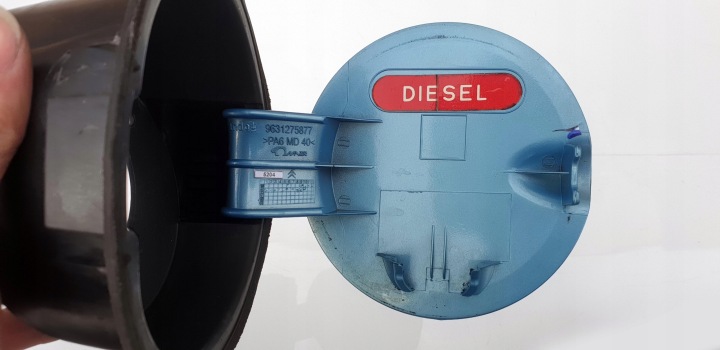 CITROEN XSARA PICASSO CLAPET REVÊTEMENT GOULOTTE DE REMPLISSAGE CARBURANTS BLEUE