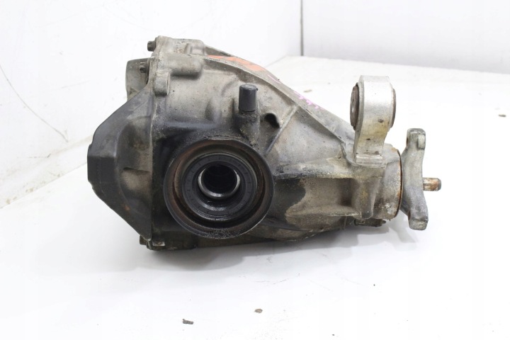 MERCEDES W205 PONT DIFFÉRENTIEL 1.6 CDI 2053506909