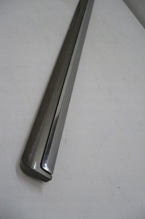 VW PASSAT B7 2010- 14 MOULURE PORTES DROITE AVANT