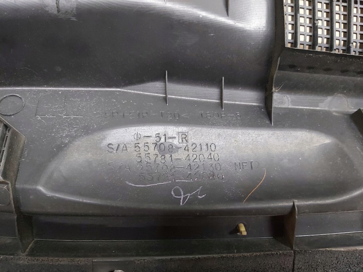 TOYOTA RAV4 II XA20 DOUBLURE DE PASSAGE DE ROUE DROIT GAUCHE ENSEMBLE 01-05R