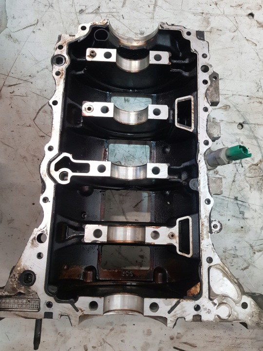 BLOC MOTEUR PEUGEOT CITROEN BMW MINI 1.4 1.6 VTI GU30 10FHBS