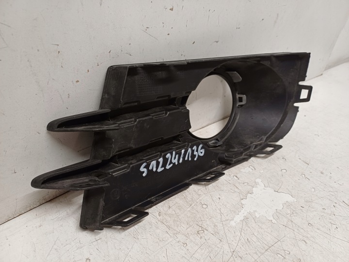 VW TIGUAN 1 I 11-16 GRILLE PARE-CHOCS HALOGÈNE DROIT AVANT 5N0 853 666H