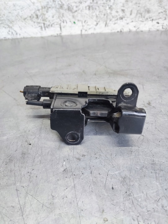 MERCEDES E CLASSE W212 SERRURE VERROU CAPOTS AVEC CAPTEUR A2128210251