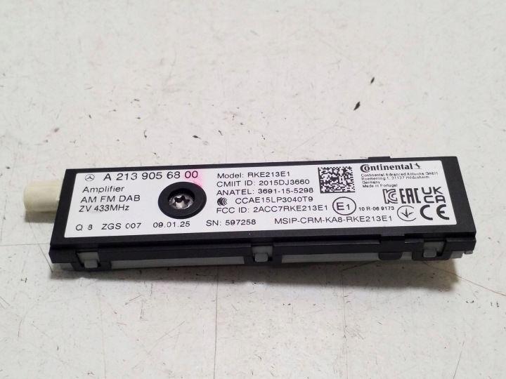 MERCEDES-BENZ EQB AMPLIFICATEUR D'ANTENNE A2139056800