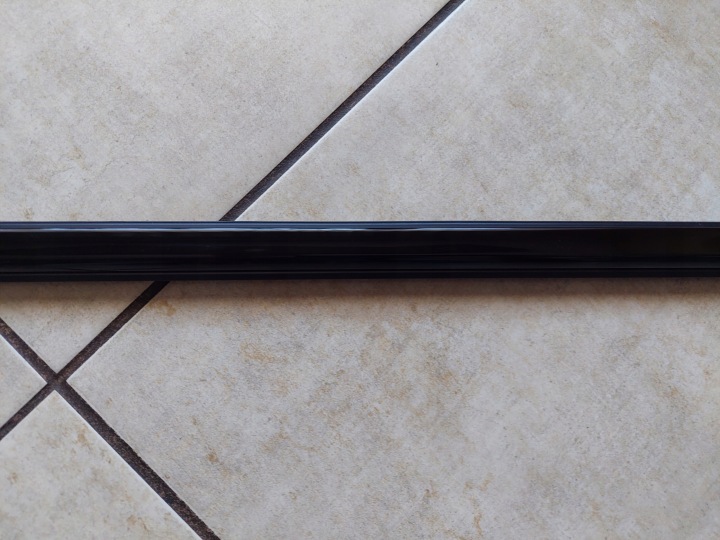 MOULURE RACLOIR GAUCHE AVANT AUDI Q7 II SQ7 II 4M0