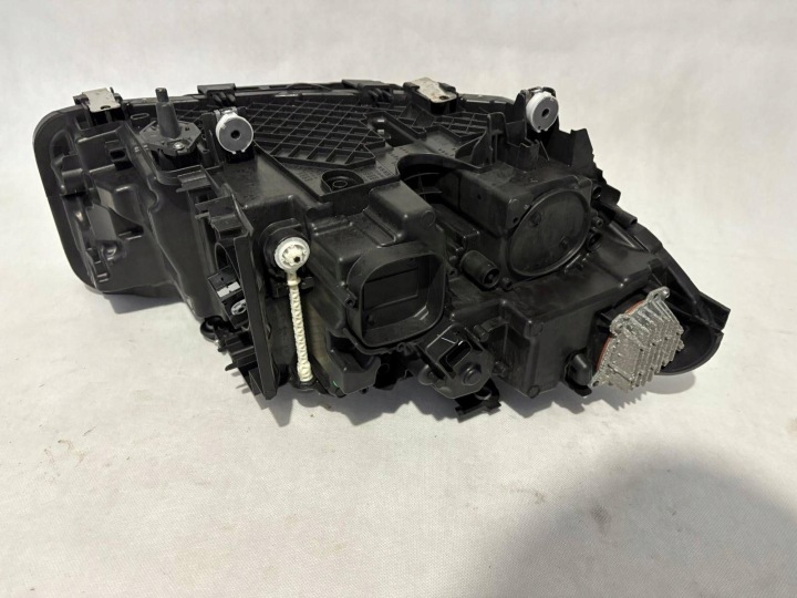PROJECTEUR GAUCHE CÔTÉ BMW 5 G30 G31 G38 9850581