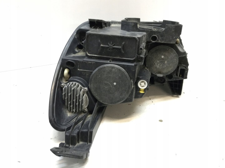OPEL GRANDLAND X PHARE DROITE AVANT AVANT YP00015580