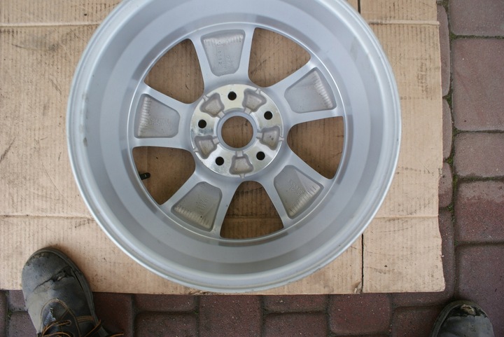 ALUMINIO LLANTA HYUNDAI IX-35 6,5JX16 INTEGROS 5X114,3 ET45 NR. KAT.32910-2Y100 NUEVO 