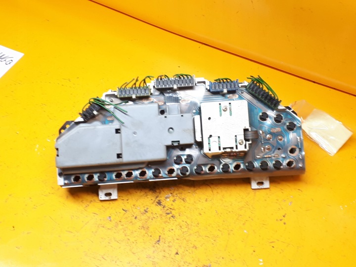 COMPTEUR CITROEN BERLINGO 96-06R 1,4B 9621185080