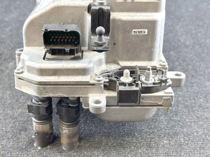 INWERTER/PRZETWORNICA TENSION VOLKSWAGEN GOLF VII 5QE907070D