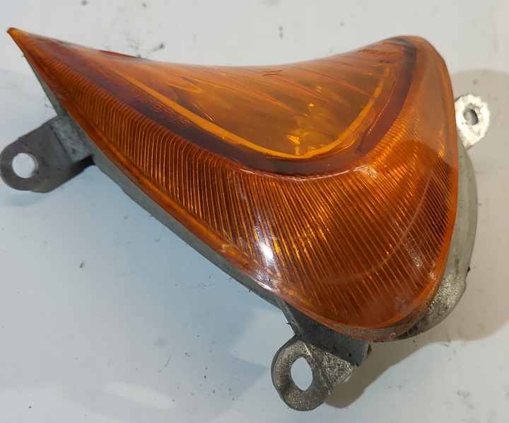 CLIGNOTANT DROIT AVANT 33400-GCM-900 HONDA XL 125 VARADERO 2001-2006R