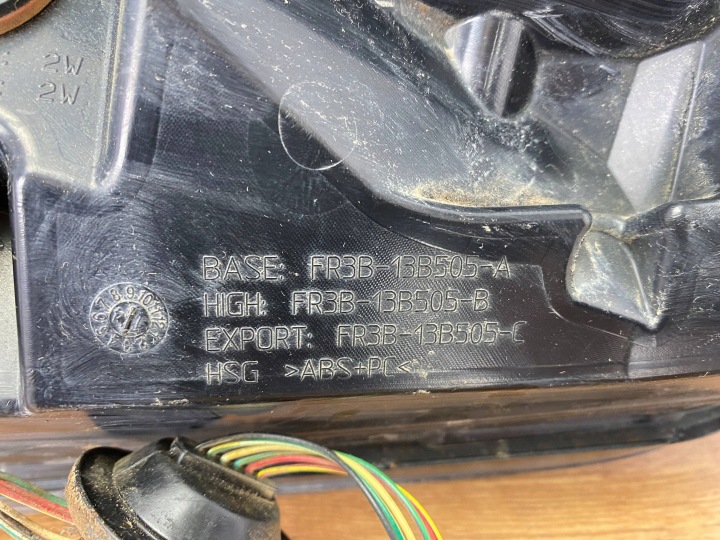 PHARE ARRIÈRE GAUCHE FORD MUSTANG VI 2015+