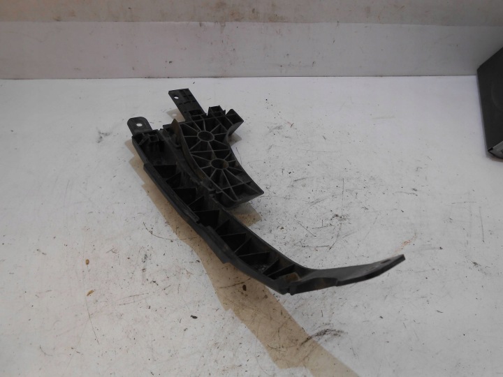 OPEL INSIGNIA B GLISSIÈRE PARE-CHOCS AVANT PHARES GAUCHE 13491381