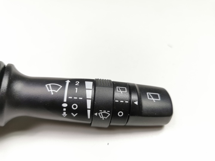 COMMUTATEUR ESSUIE-GLACES I LAVE-GLACES HYUNDAI I20 2012- OE 93420 2V560