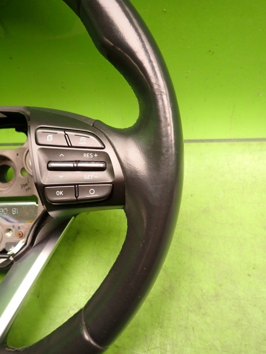 VOLANT HYUNDAI I30 III LIFT CUIR MULTIFONCTION