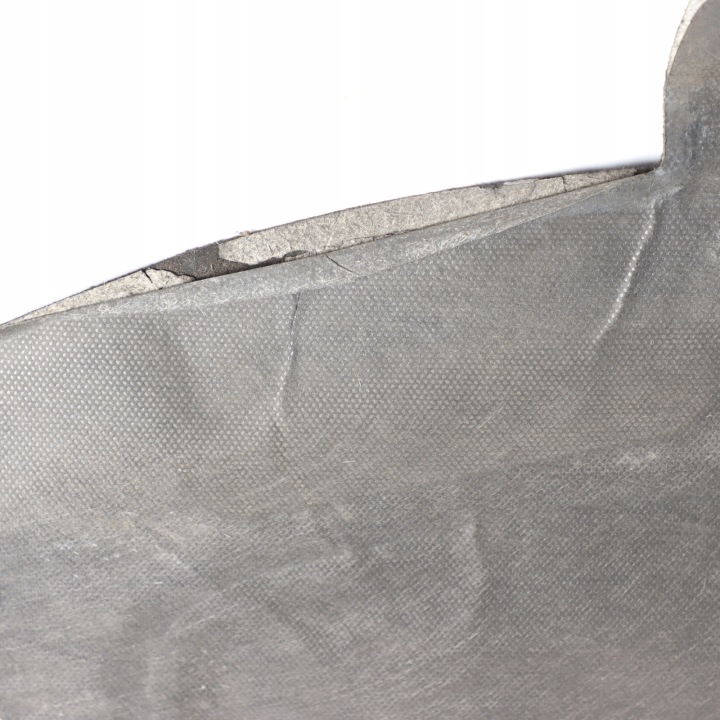 MERCEDES W204 PROTECTION ISOLANTE CHAMBRES MOTEUR A2046820626