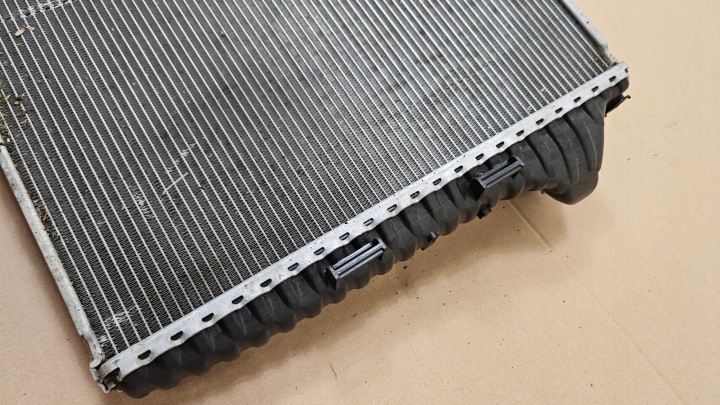 RADIATEUR EAU GAUCHE PORSCHE 911 992 992121251