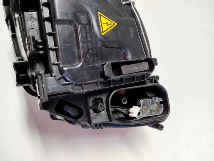 PROJECTEUR PHARE AVANT XÉNON AUDI Q5 8R0941754C