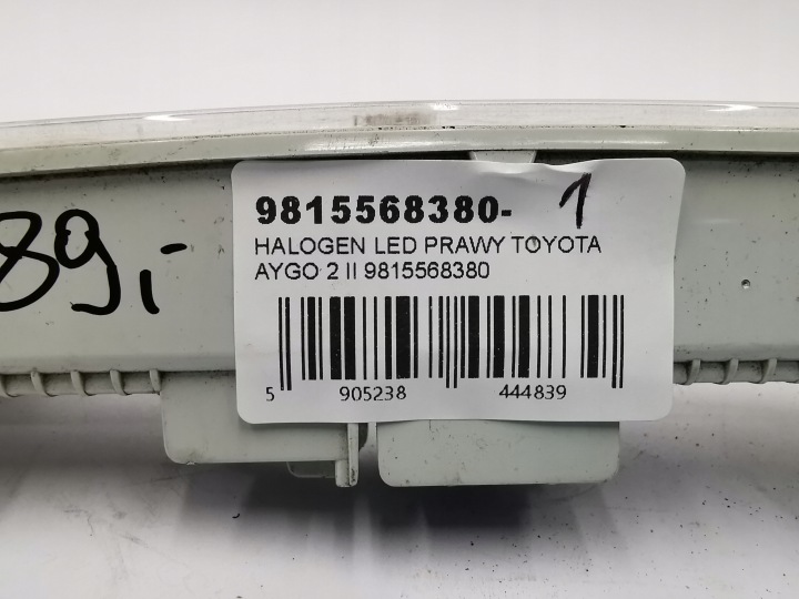 PHARES ANTIBROUILLARD LED DROIT TOYOTA AYGO 2 II 9815568380
