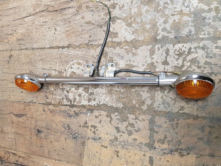 MOULURE CLIGNOTANTS XVS650 XVS1100 DRAG STAR CLASSIQUE