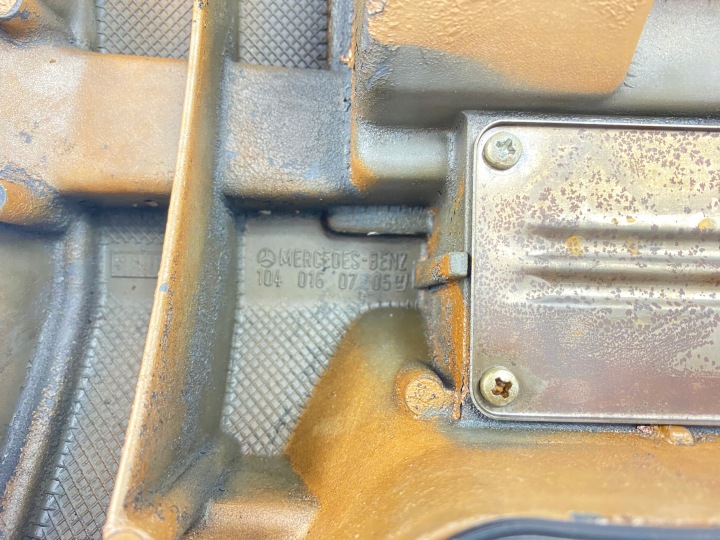 COUVERCLE DE SOUPAPES CULASSES MERCEDES W124 W140 R129 M104 E280 E320 1040160705