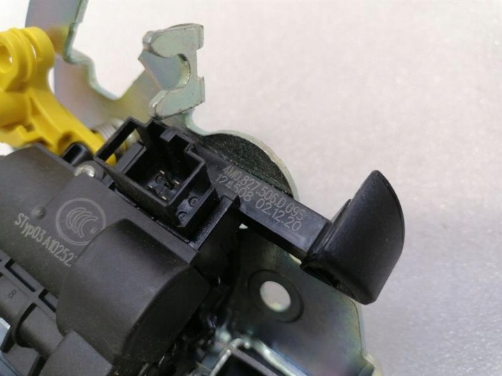 BENTLEY BENTAYGA 36A MK2 BOOT LOCK 4M0827887C TAILGATE