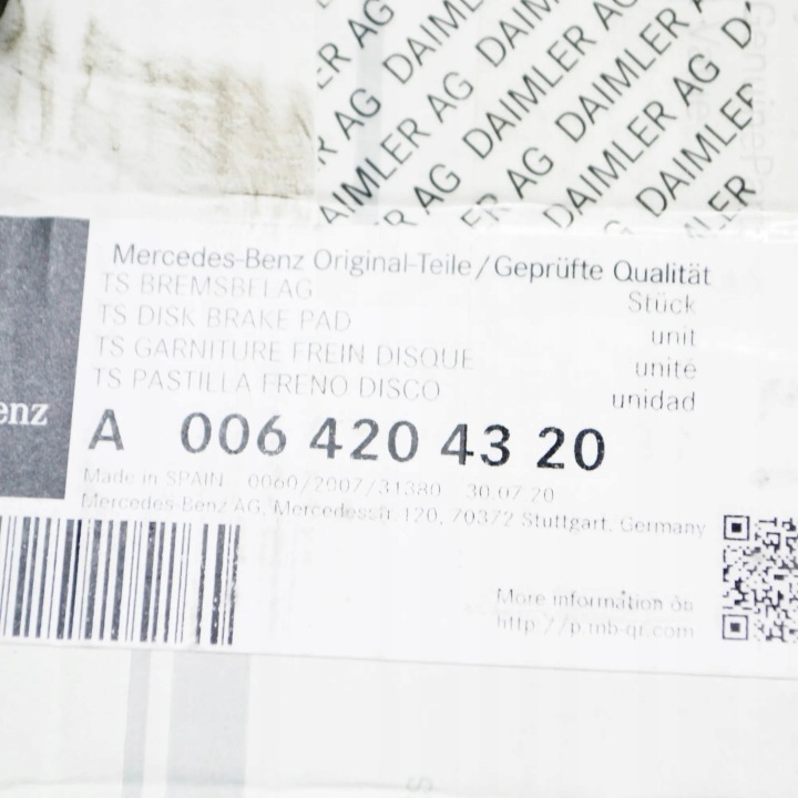 MB VITO W639 KIT PLAQUETTES FREINS SUR AVANT KOLO A0064204320