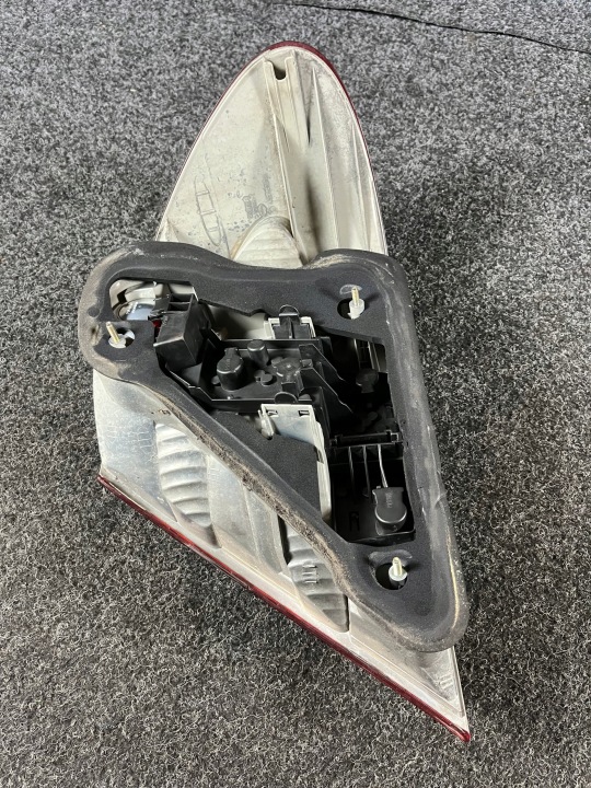 MERCEDES W209 CLK PHARE GAUCHE ARRIÈRE ARRIÈRE OE EUROPE A2098200164