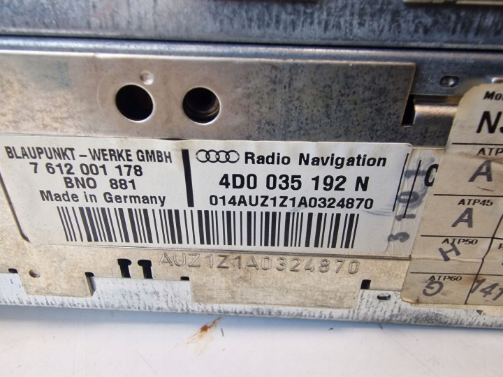 2001 AUDI A8 S8 D2 4D STACJA MULTIMEDIALNA 4D0035192N