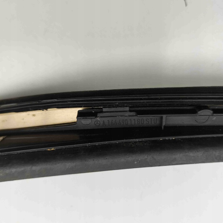 GAUCHE MOULURE VERTICALE AVANT VITRES MERCEDES-BENZ GLS (X166) A1666901180