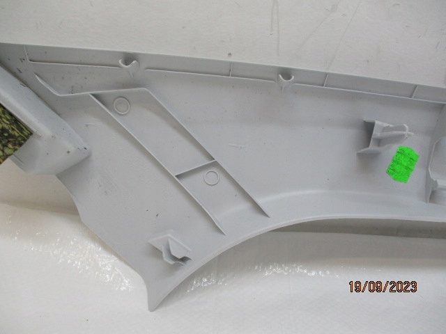 PEUGEOT 208 PROTECTION MONTANTS DROITE 9673750277