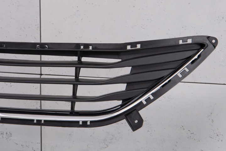 HYUNDAI ELANTRA V MD 2010-2013 GRILLE PARE-CHOCS CENTRALE 865603X000