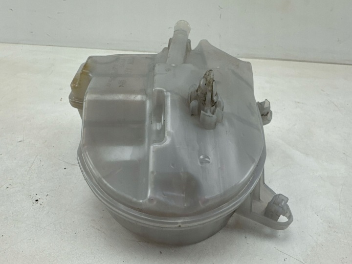 AUDI A3 8Y 2023 RÉSERVOIR D'EXPANSION CHLODZIWA