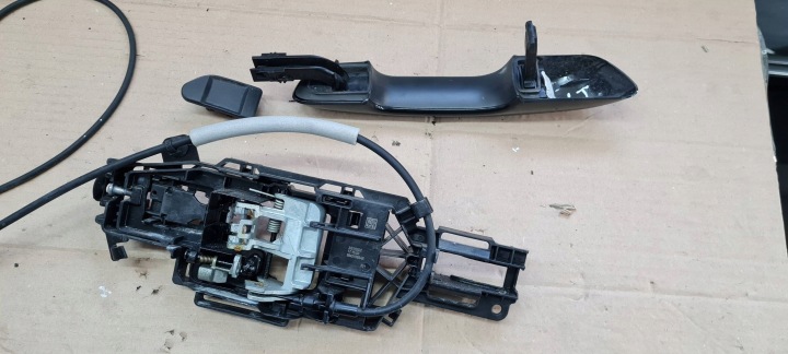 JEEP GRAND CHEROKEE WL 2022 POIGNÉE CHÂSSIS PORTES GAUCHE ARRIÈRE PXJ 6PF69KXJAB