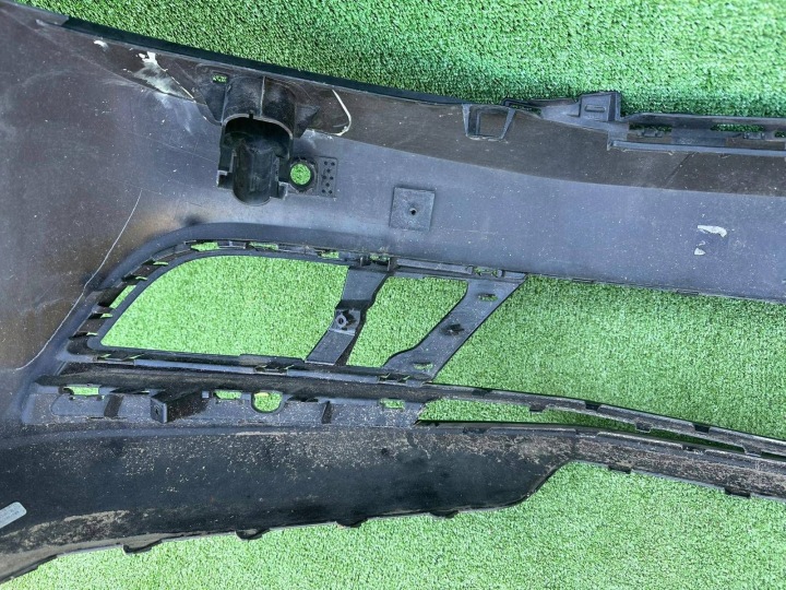PARE-CHOCS AVANT VOLKSWAGEN JETTA VI LIFT 5C6807217M