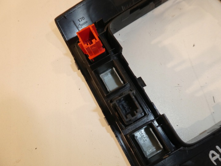 VW AMAROK CHÂSSIS BOÎTE DE VITESSES BOUTONS 2H0863682