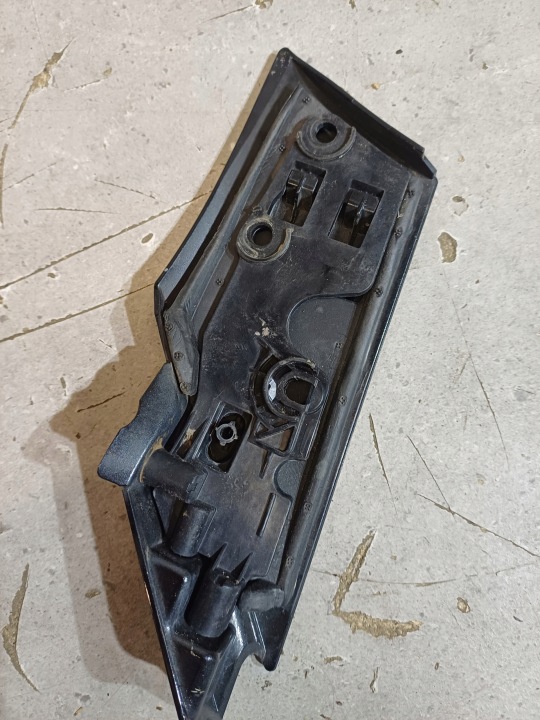 MOULURE GARDE-BOUE DROITE LAND ROVER DISCOVERY SPORT L550 NR. FK72-16D280-AD